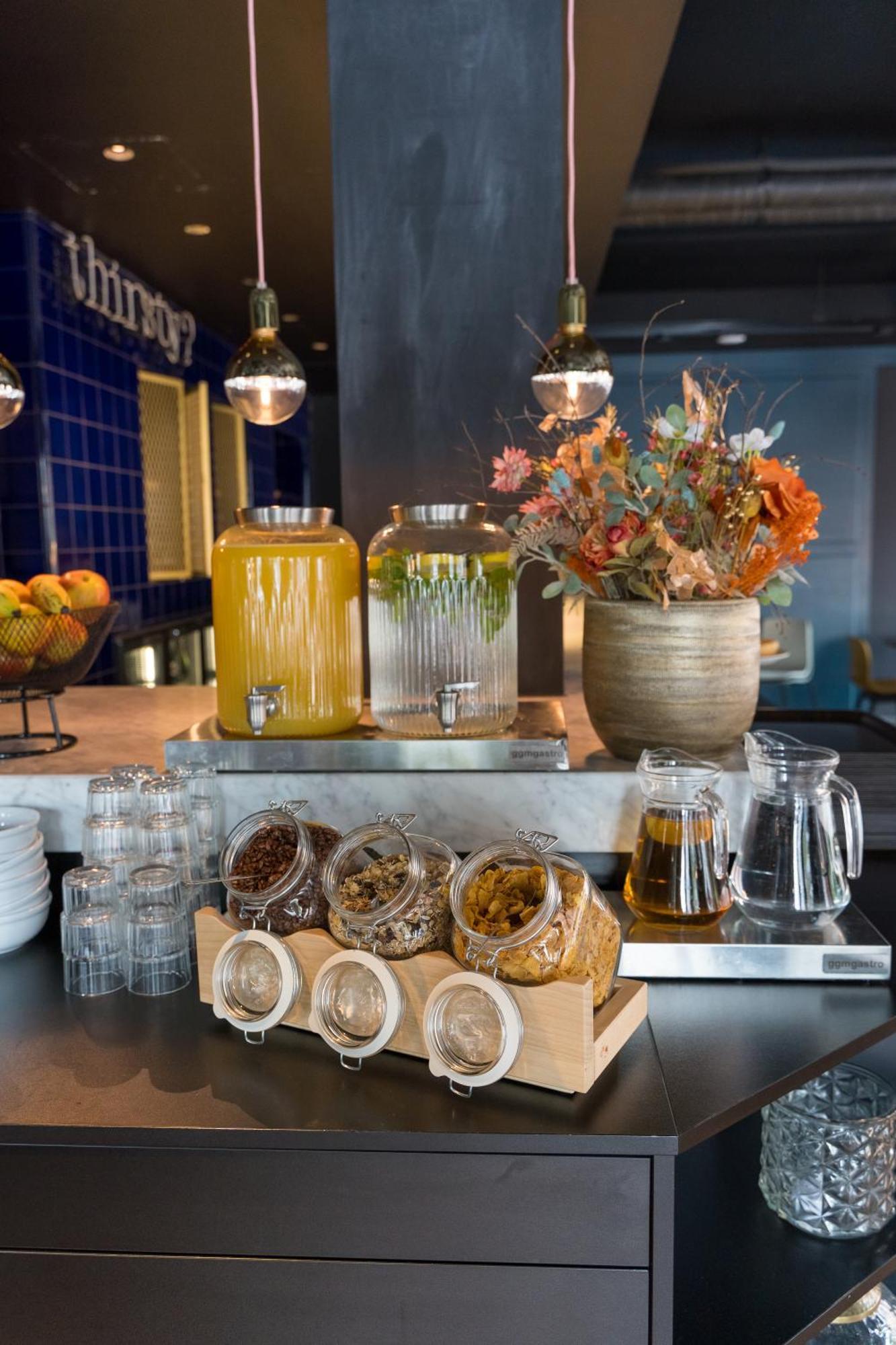 Ibis Styles Hasselt City Centre Zewnętrze zdjęcie