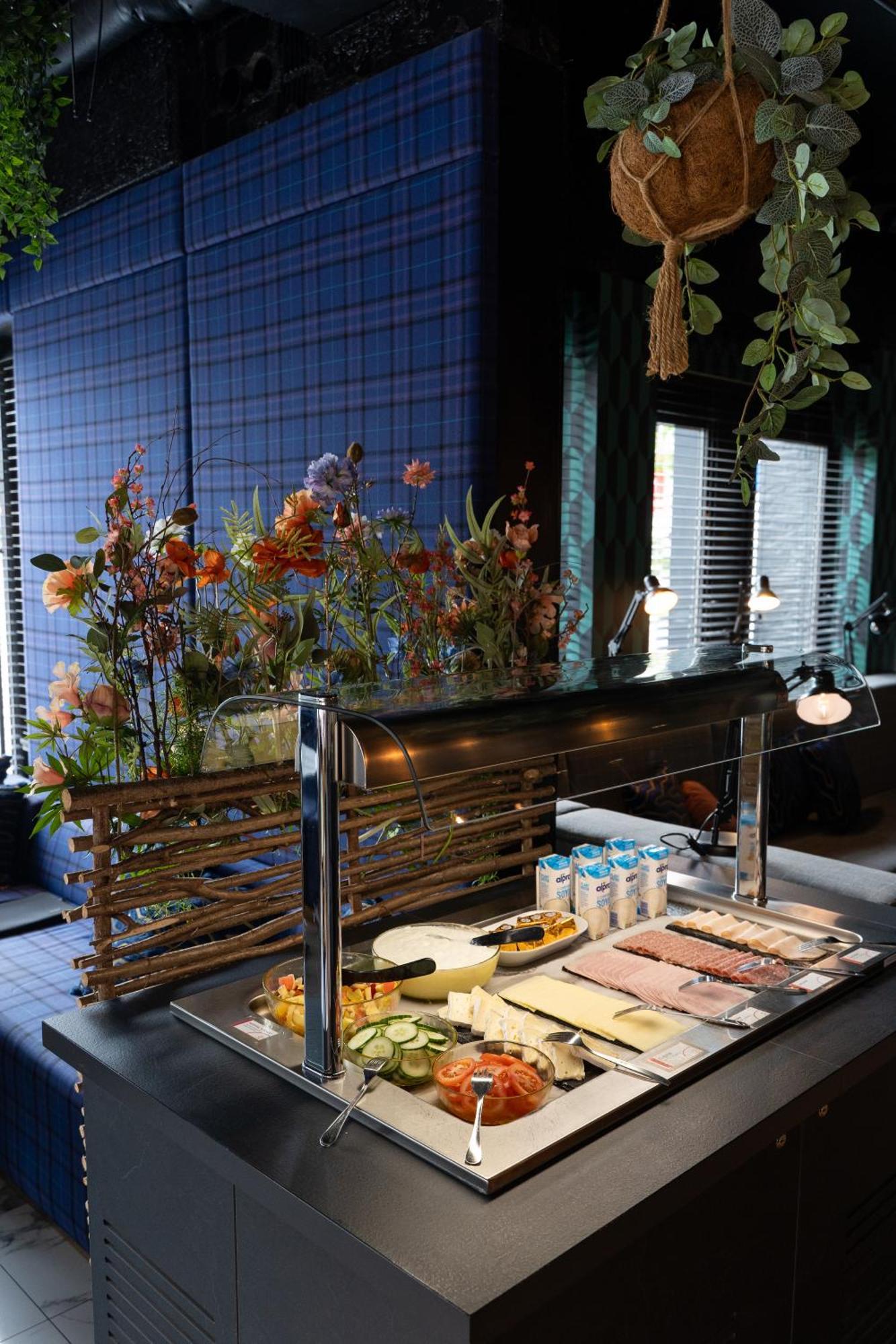 Ibis Styles Hasselt City Centre Zewnętrze zdjęcie
